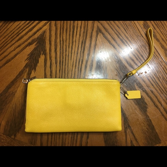 Yellow Coach Bag - Picture 2 of 4